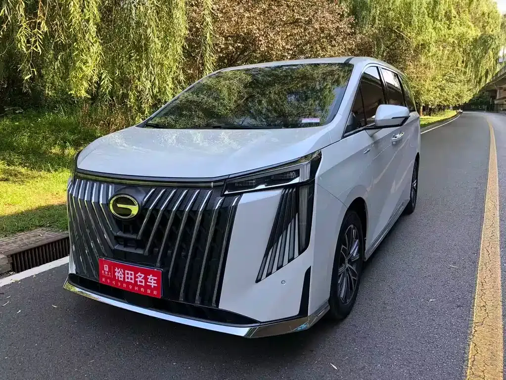 GAC Motor Trumpchi M8 — фото 1