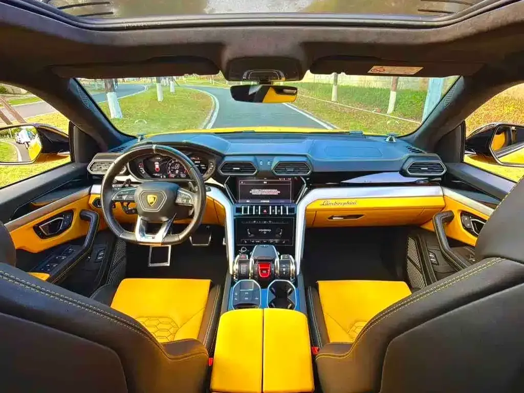 Lamborghini Urus — фото 4
