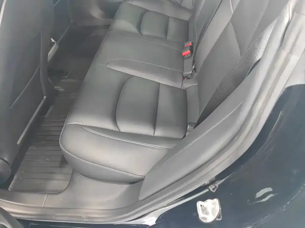 Tesla Model 3 — фото 2
