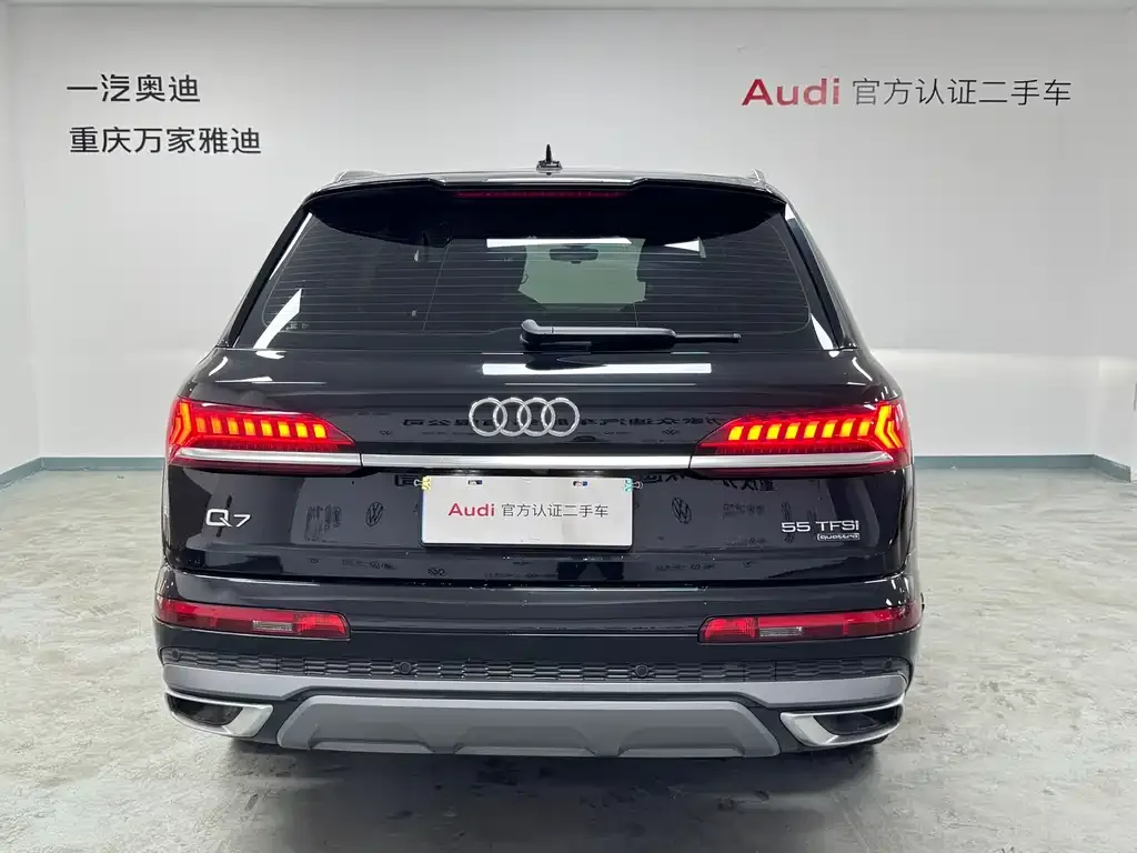 Audi Q7 — фото 9