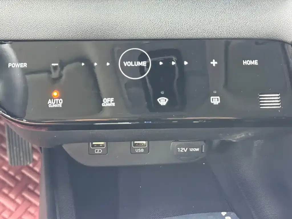 Hyundai Elantra — фото 2