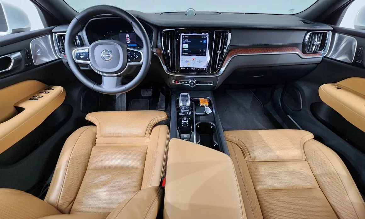 Volvo S60 — фото 10