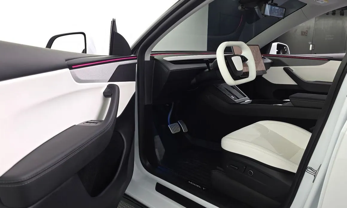 Tesla Model Y — фото 4