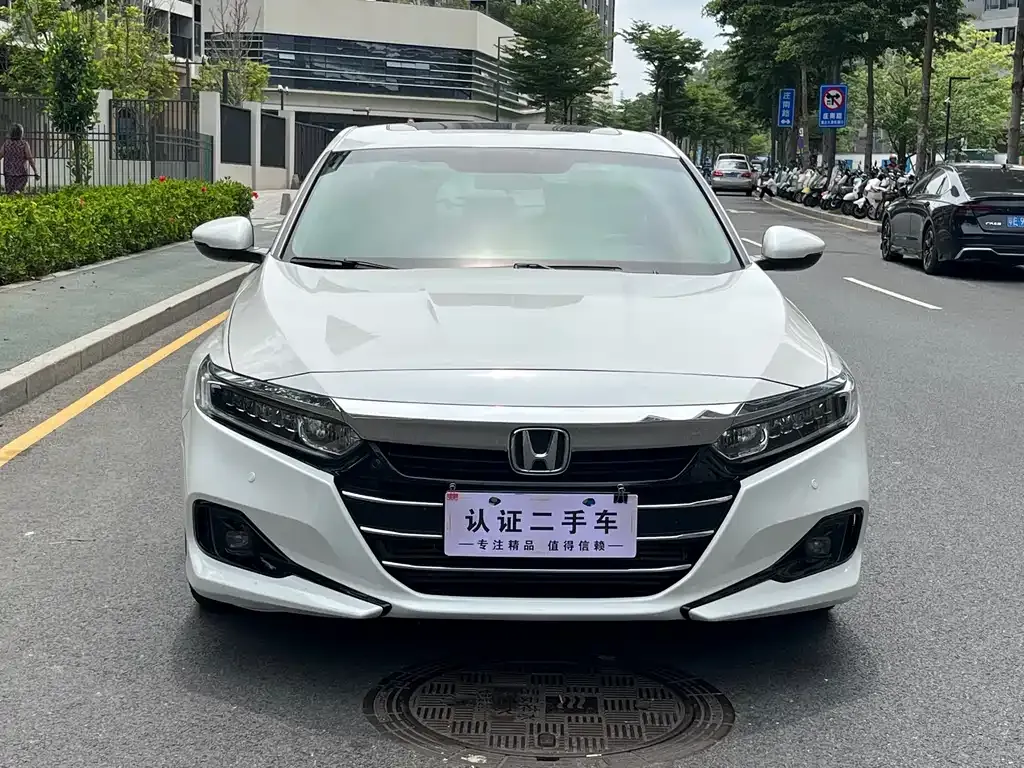 Honda Accord — фото 3