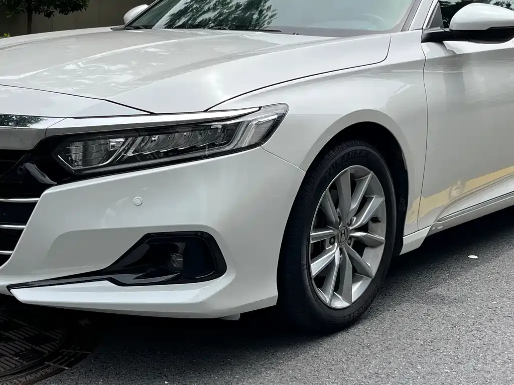 Honda Accord — фото 6