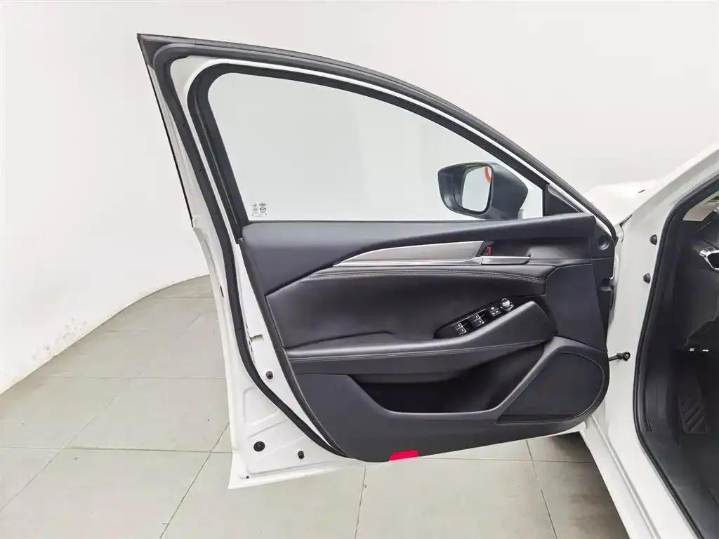 Mazda Atenza — фото 2