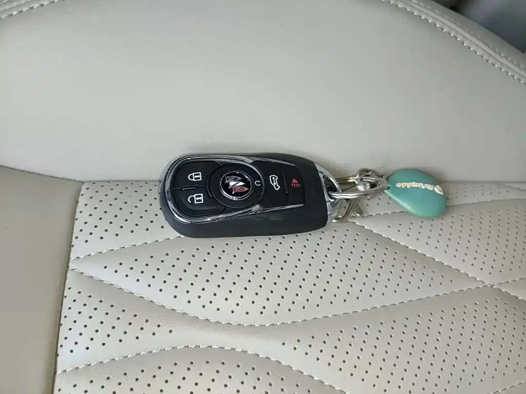 Buick GL8 2024 из CN, фото 10