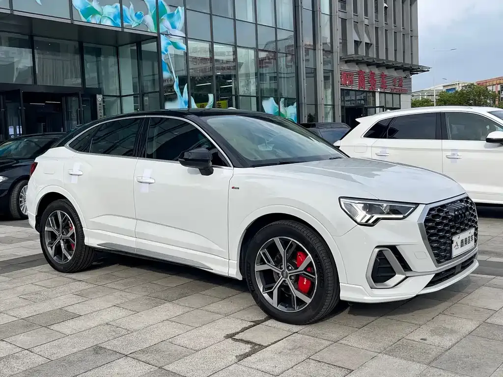 Audi Q3 Sportback — фото 5