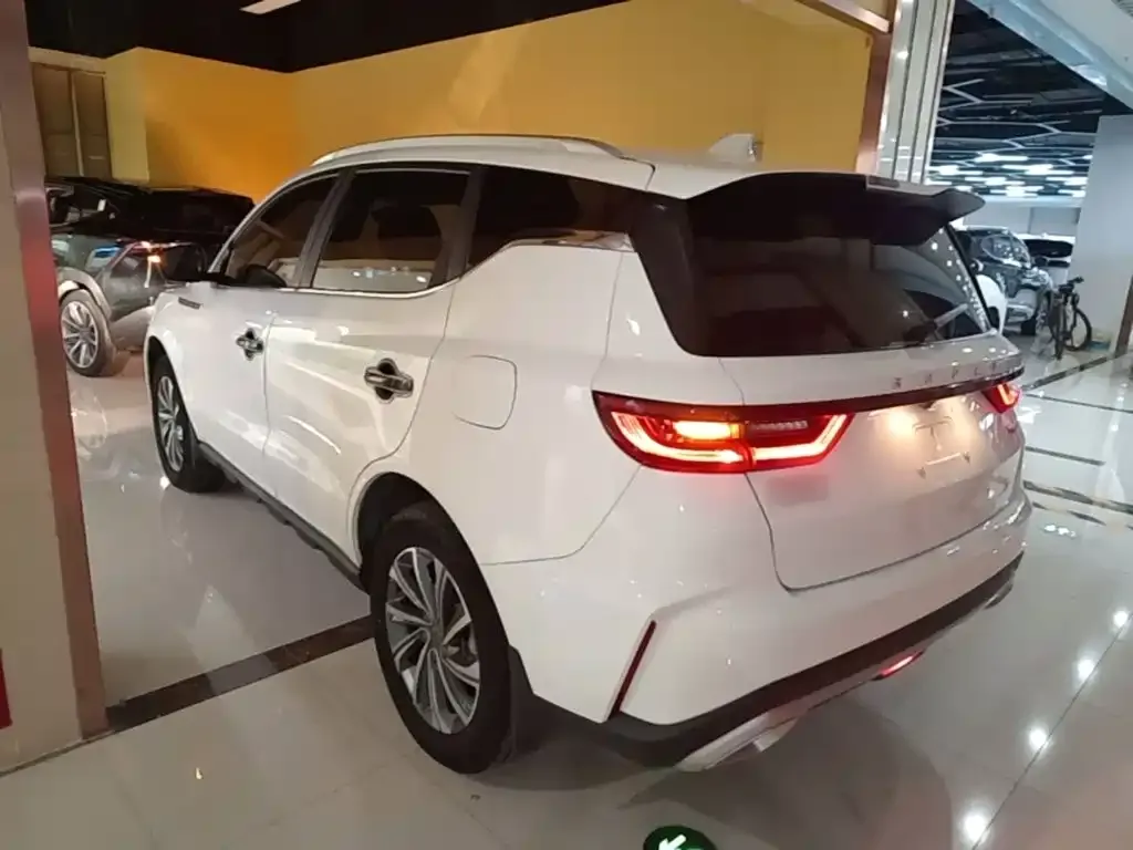 Geely Vision X6 — фото 4