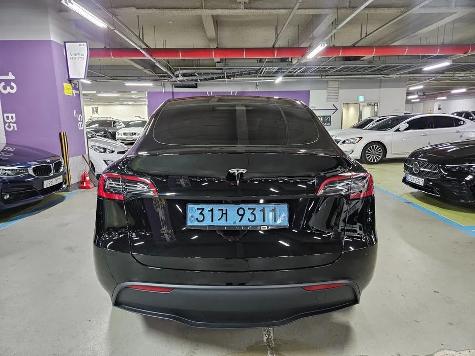 Tesla Model Y — фото 9