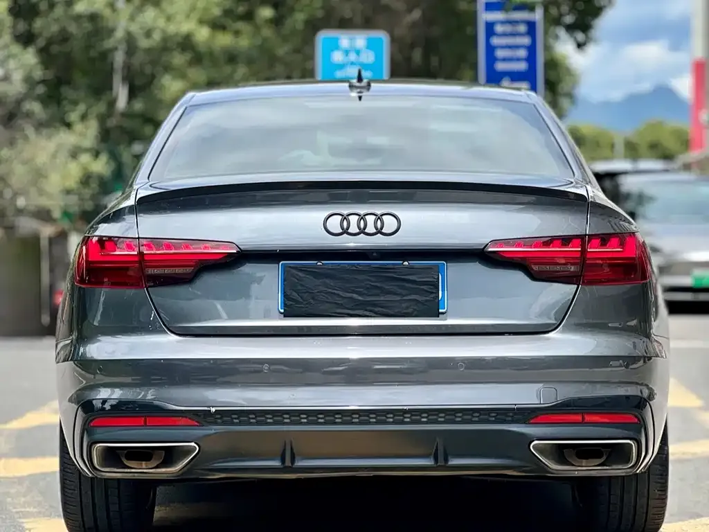 Audi A4L — фото 4
