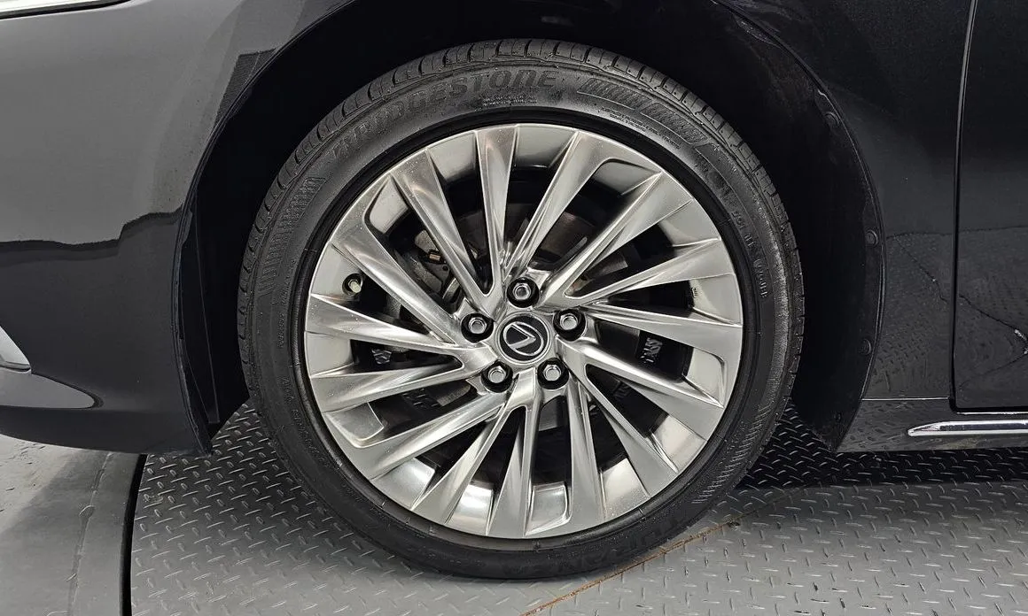 Lexus ES 2026 из KR, фото 8