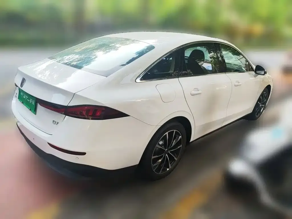 Roewe D7 — фото 3