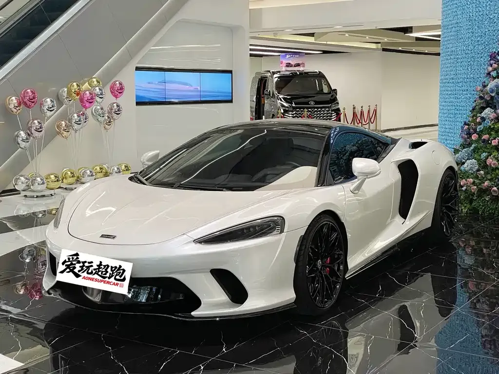 McLaren GT — фото 1