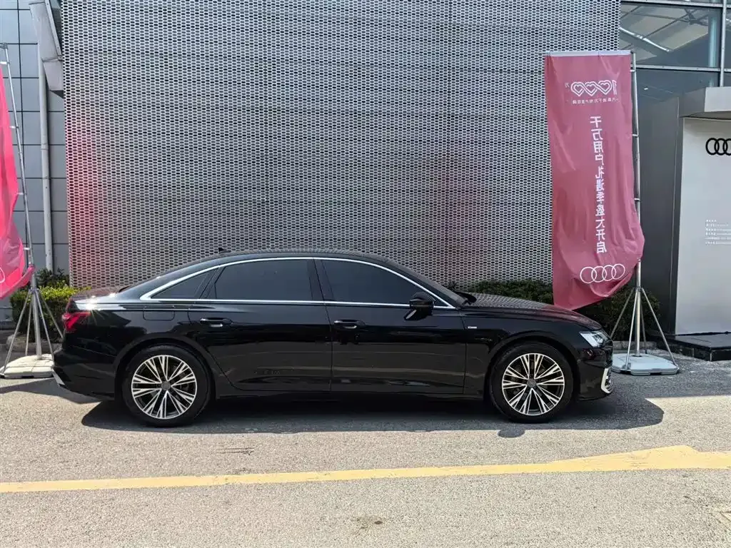 Audi A6L — фото 6
