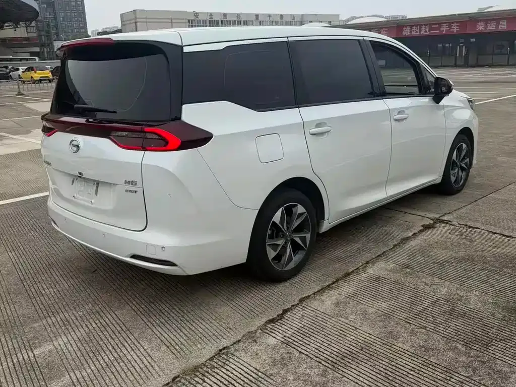 GAC Motor Trumpchi M6 — фото 10