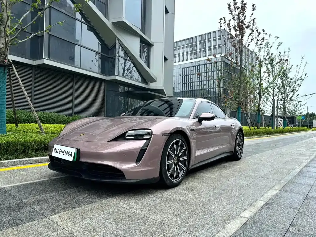 Porsche Taycan