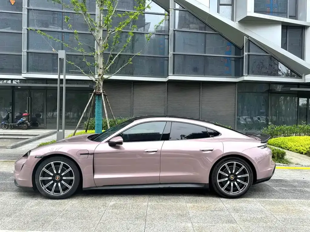 Porsche Taycan 2021 из CN, фото 8