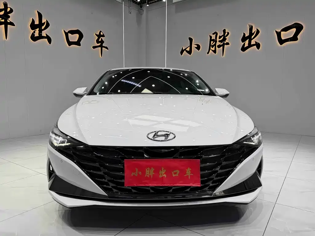 Hyundai Elantra — фото 7