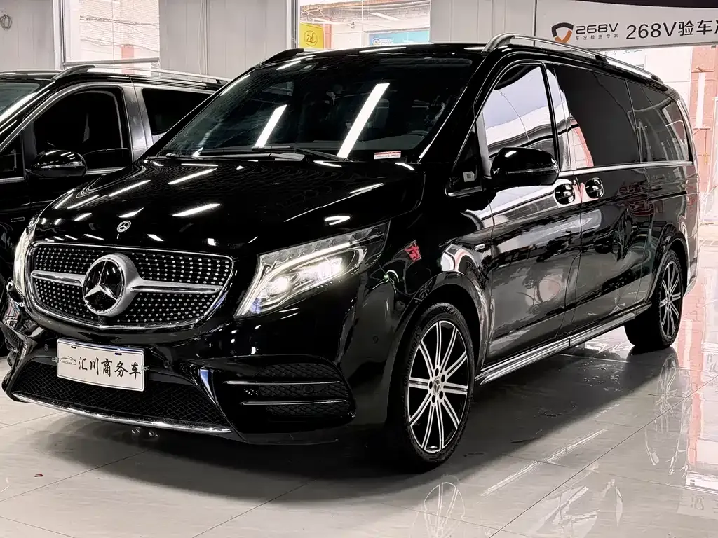 Mercedes-Benz V-Class — фото 1
