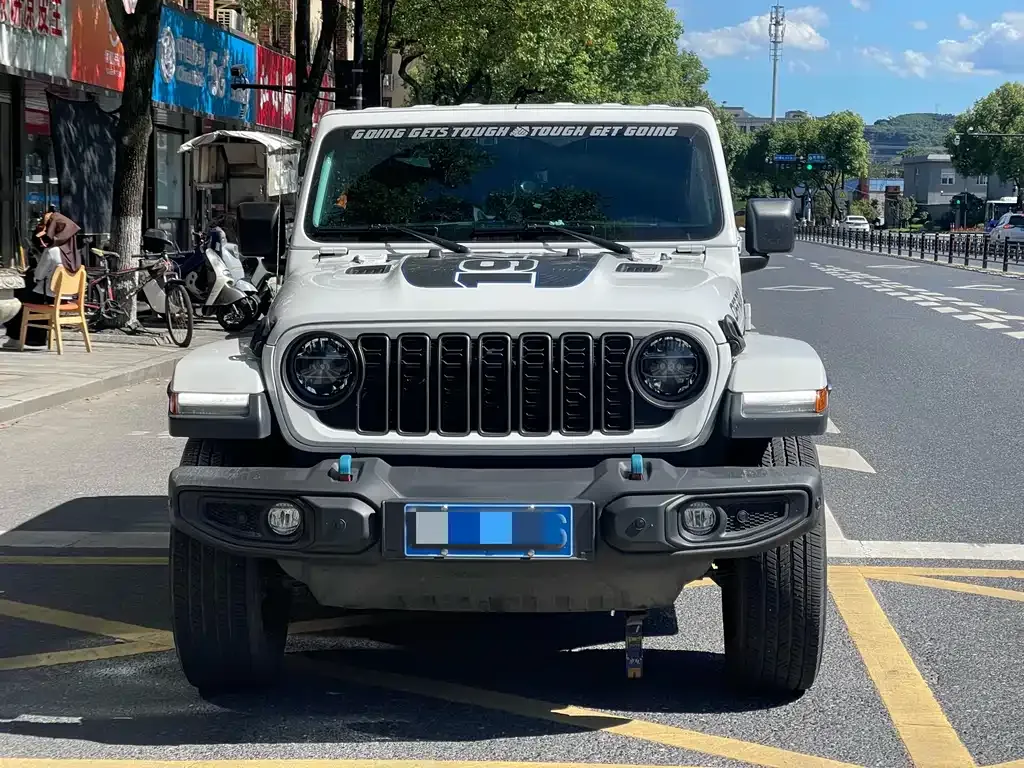 Jeep Wrangler — фото 6