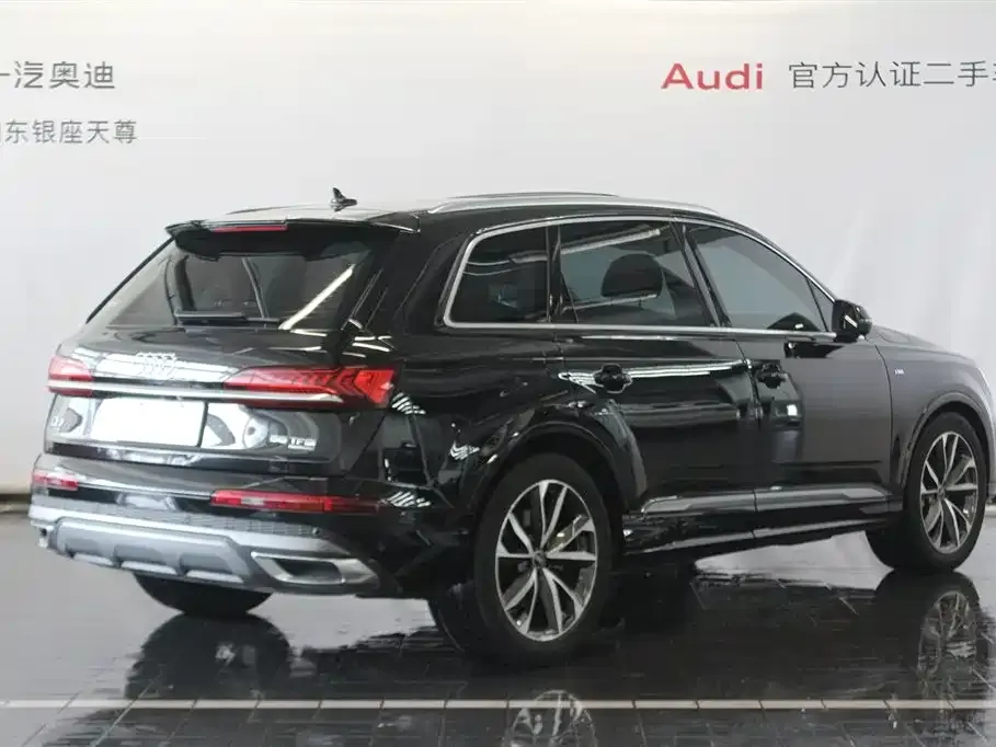 Audi Q7 — фото 4