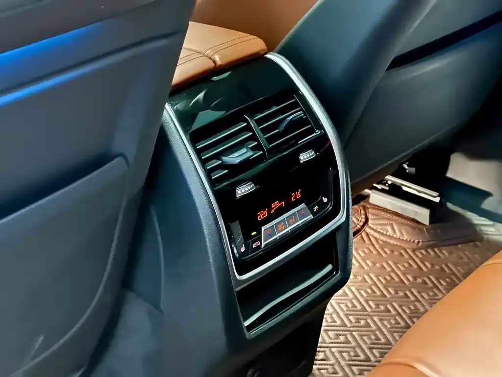 BMW X5 (Import) — фото 9