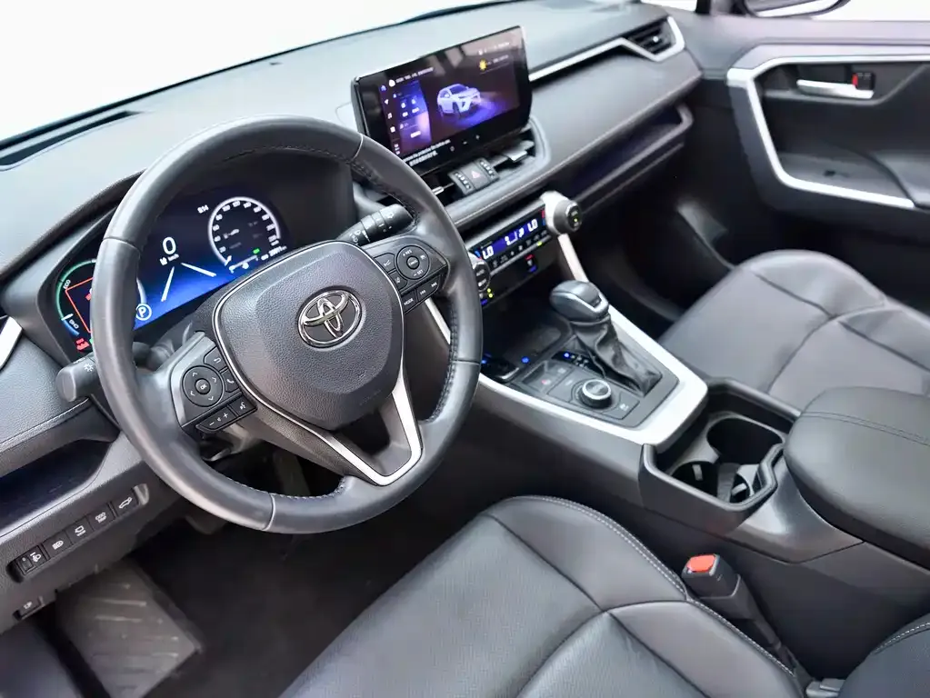 Toyota Wildlander — фото 10