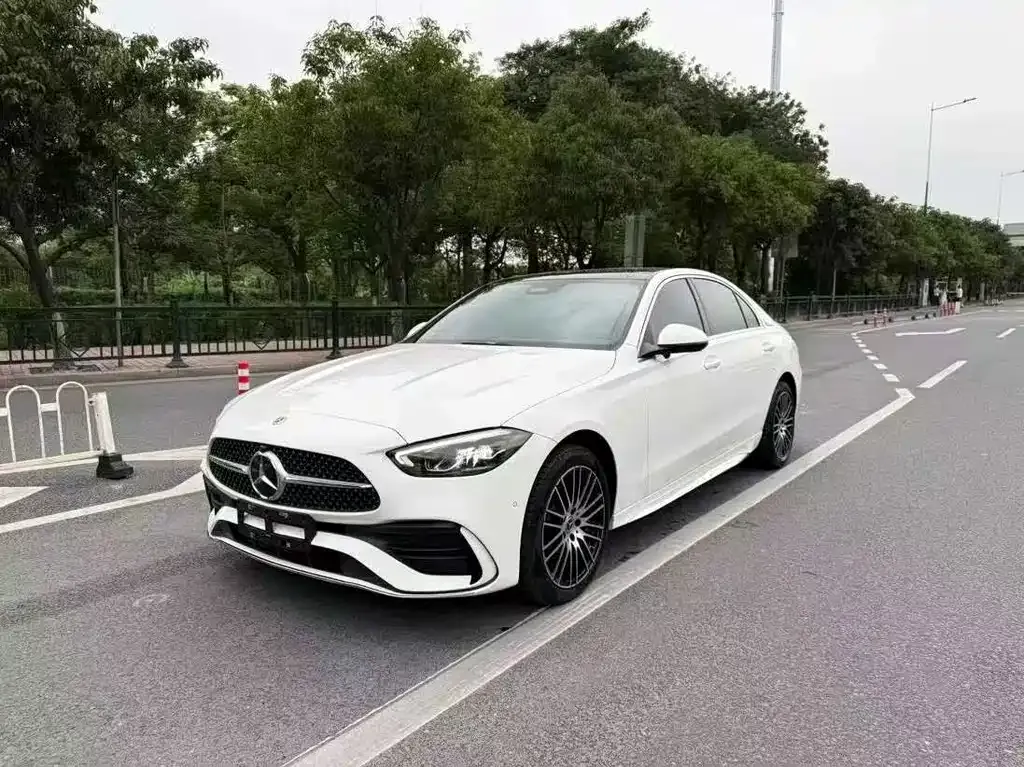 Mercedes-Benz C-Class — фото 1