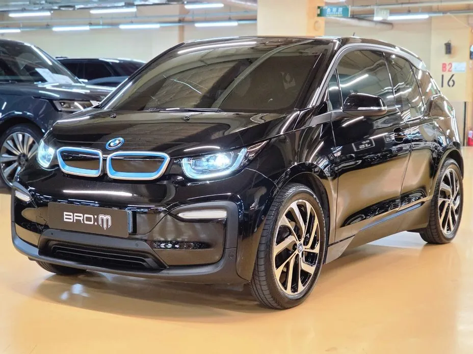 BMW i3 — фото 1