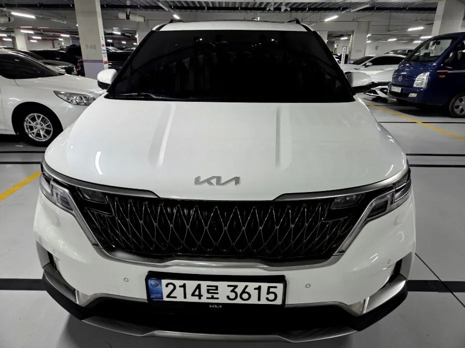 Kia Carnival — фото 1