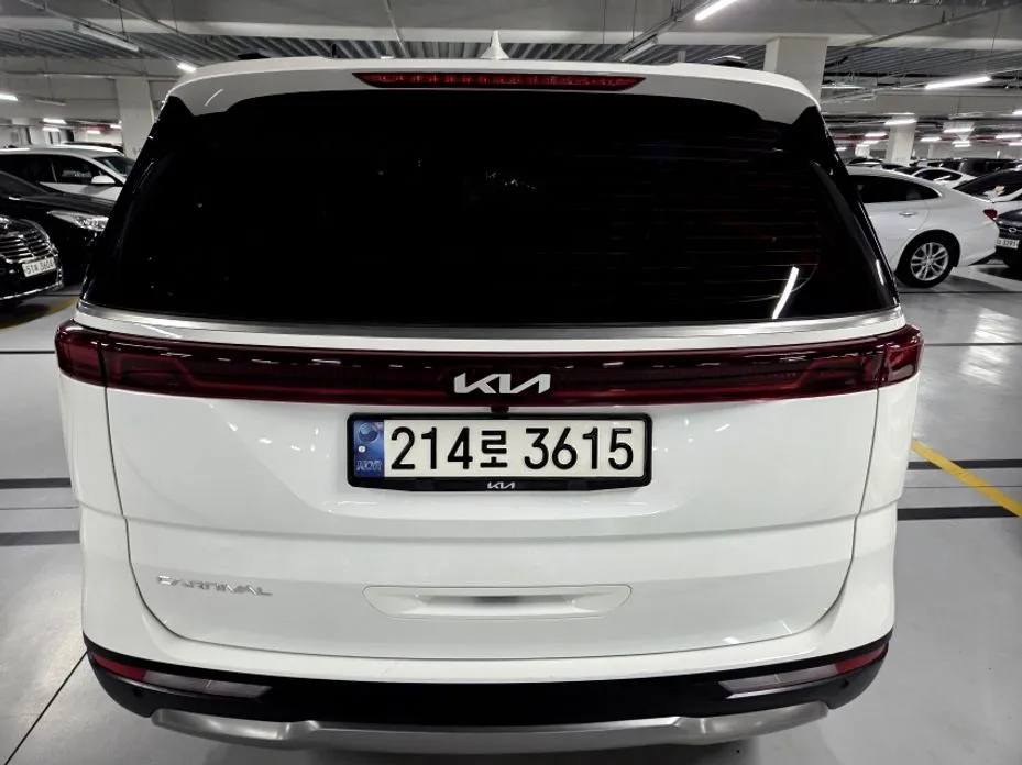 Kia Carnival — фото 9