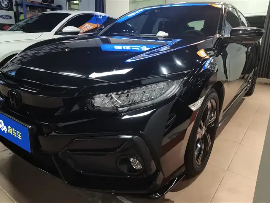 Honda Civic — фото 1