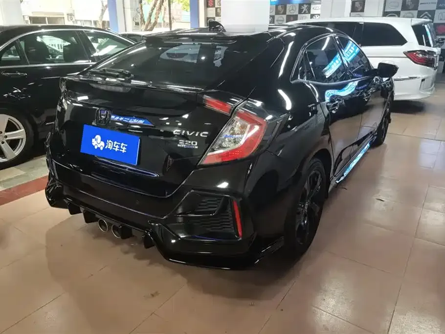Honda Civic — фото 7