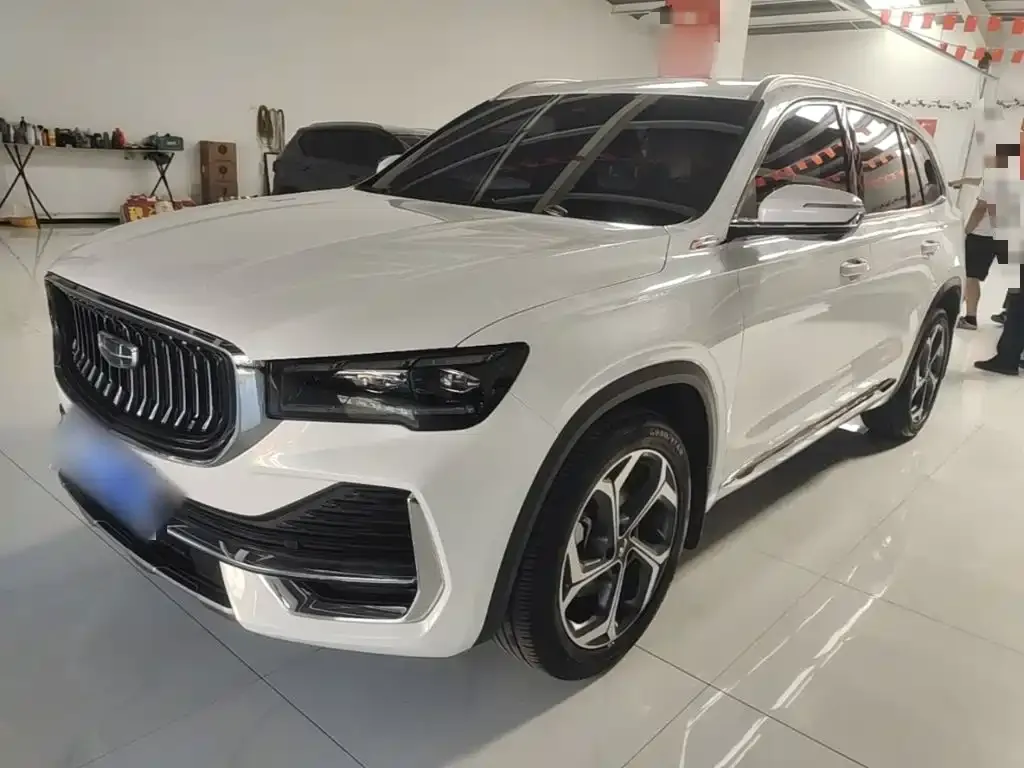 Geely Xingyue L — фото 1