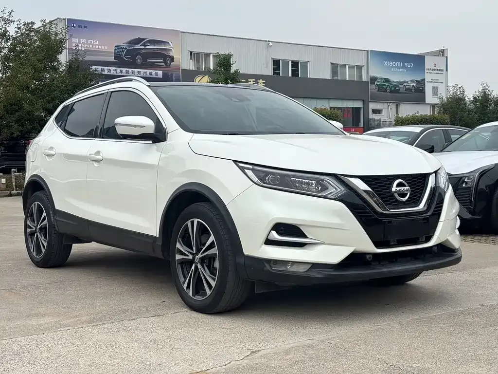 Nissan Qashqai — фото 6