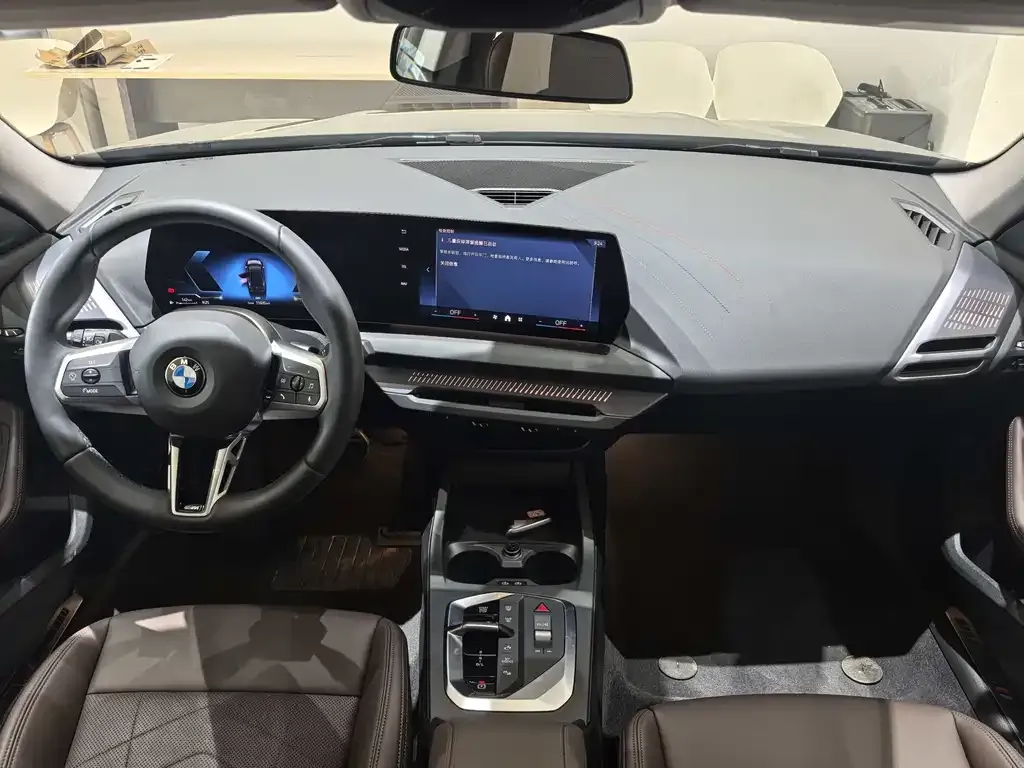 BMW 2 Series 2025 из CN, фото 10