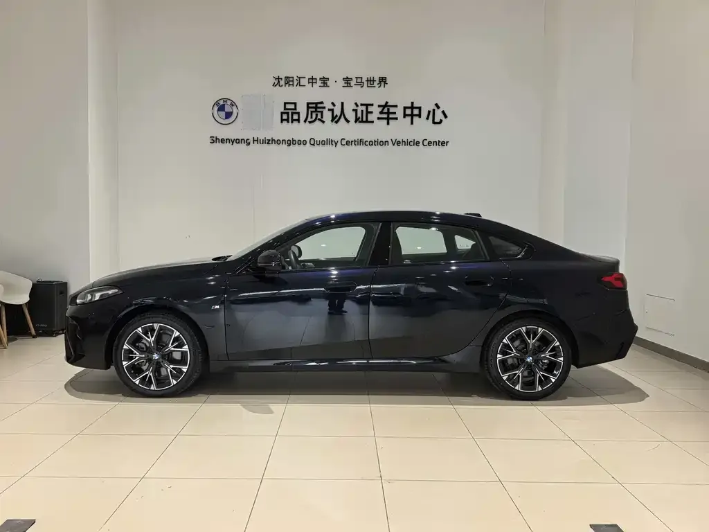 BMW 2 Series 2025 из CN, фото 5