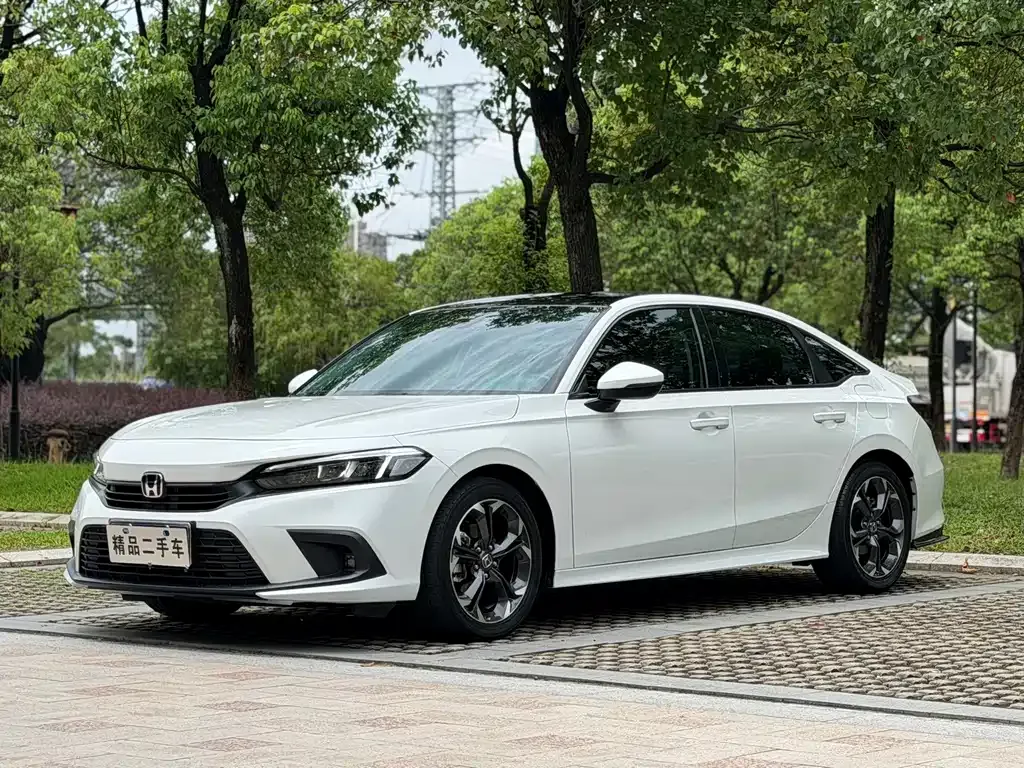 Honda Civic — фото 1