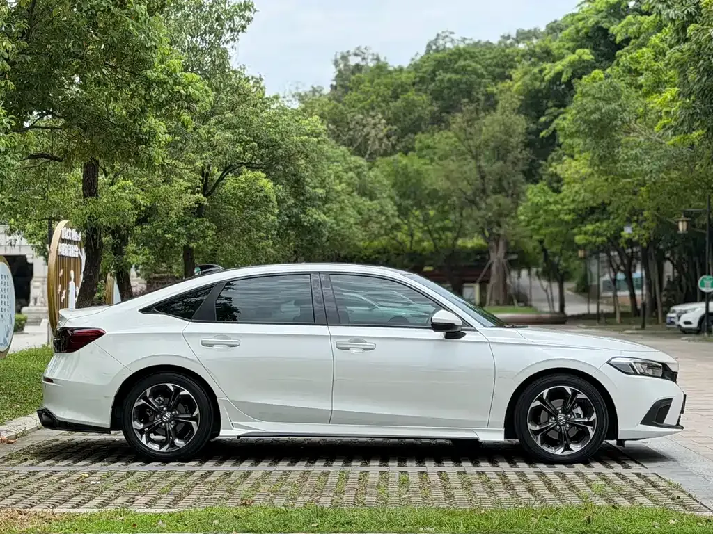 Honda Civic — фото 9