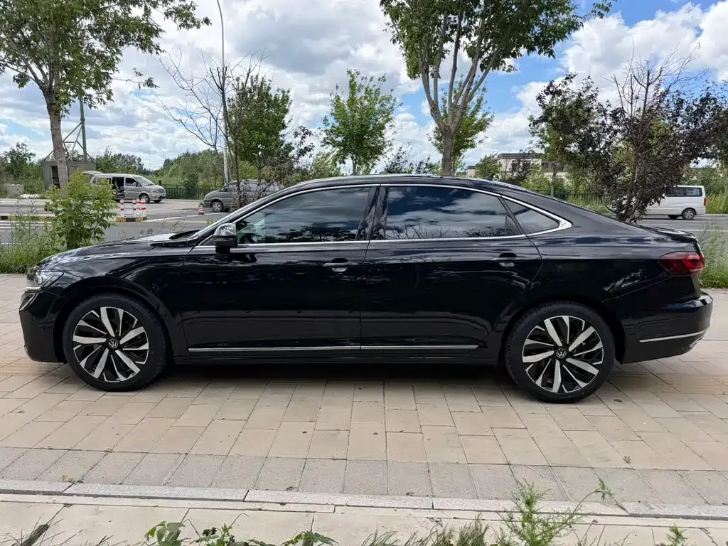 Volkswagen Passat — фото 5