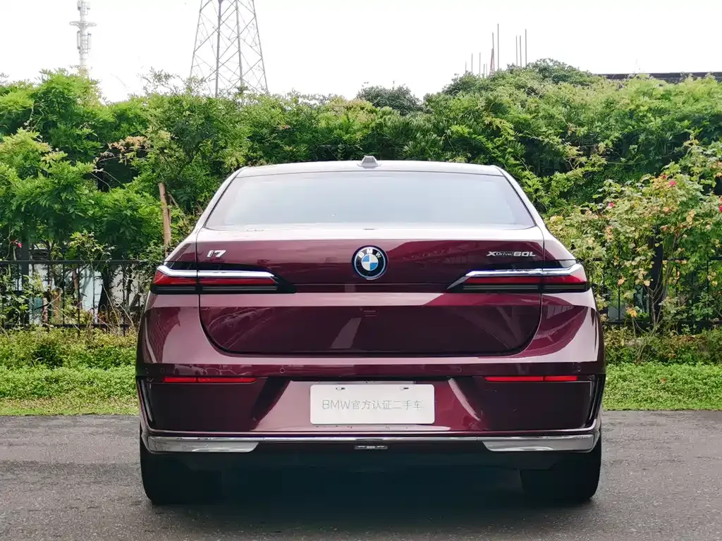 BMW i7 — фото 6