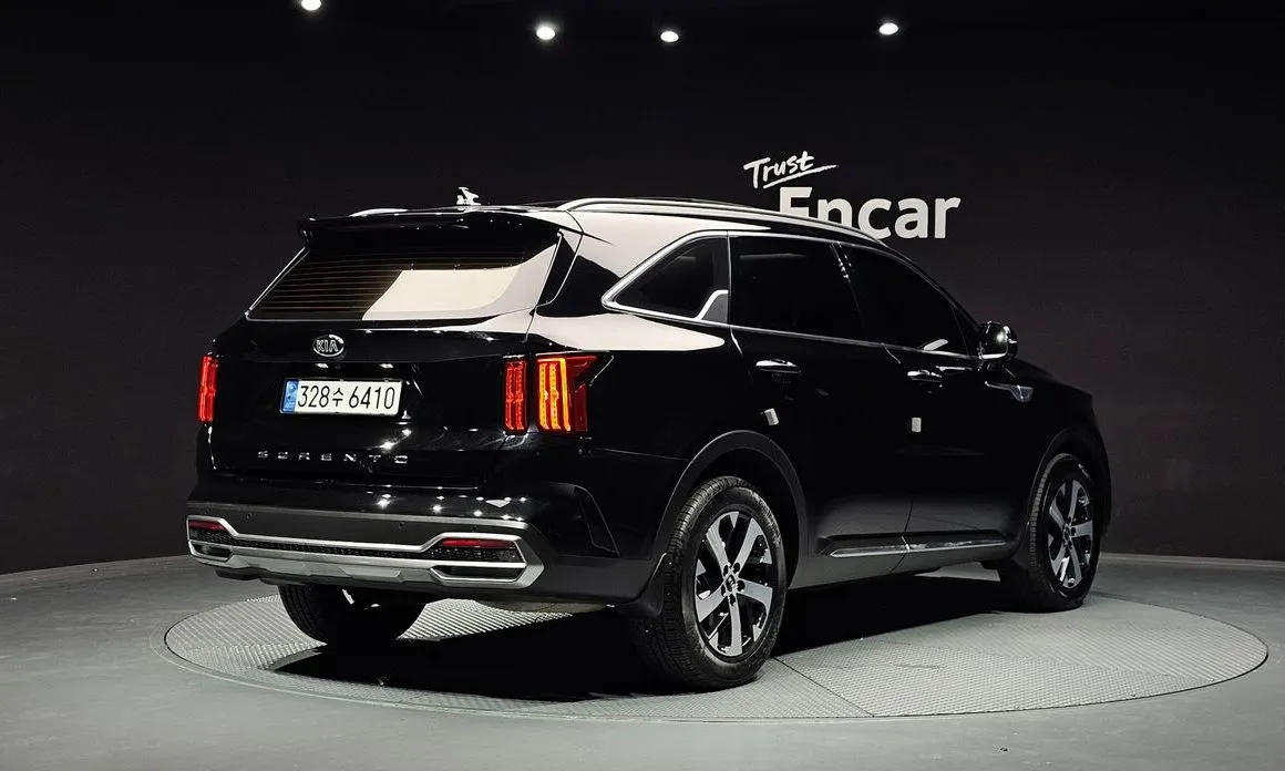 Kia Sorento — фото 7