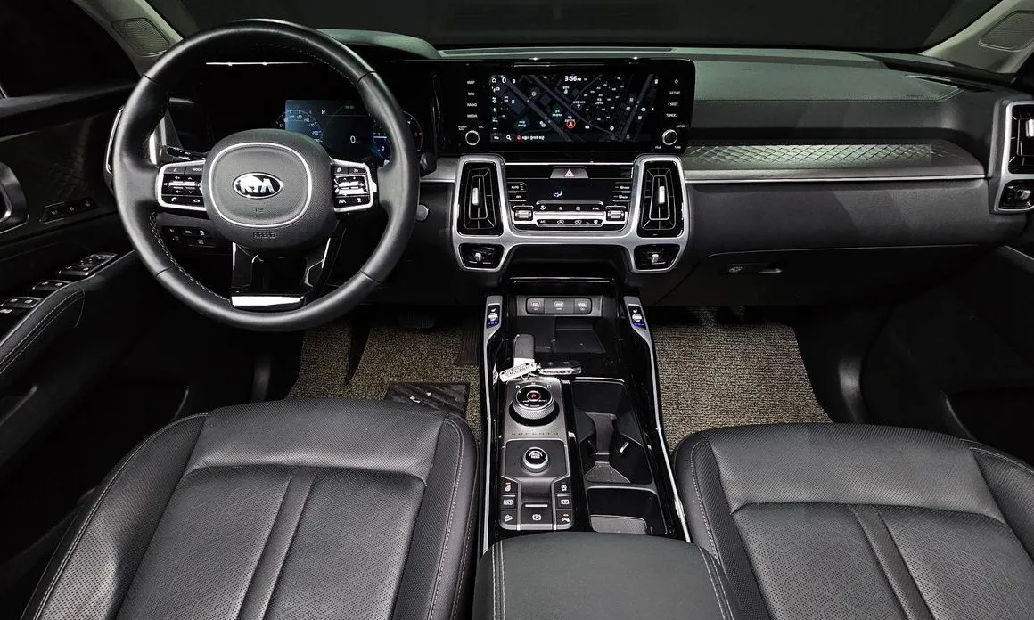 Kia Sorento — фото 9
