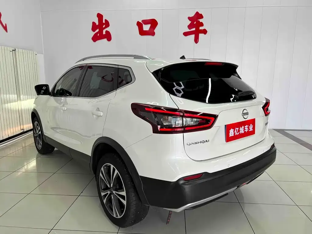 Nissan Qashqai — фото 3