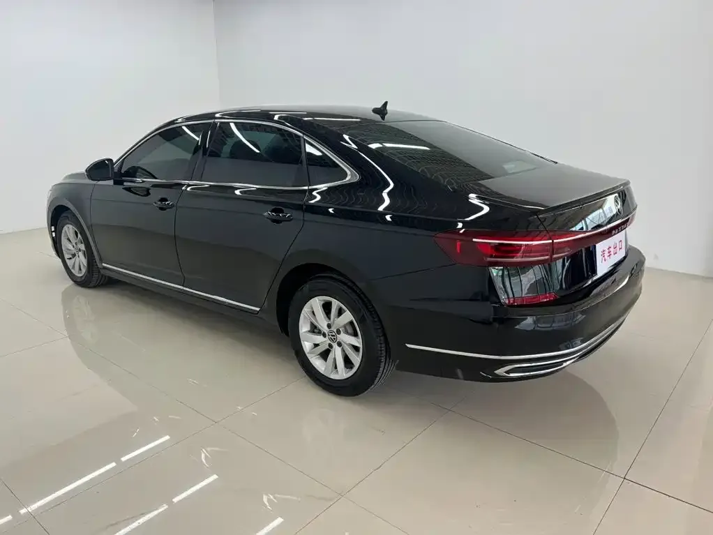 Volkswagen Passat — фото 6
