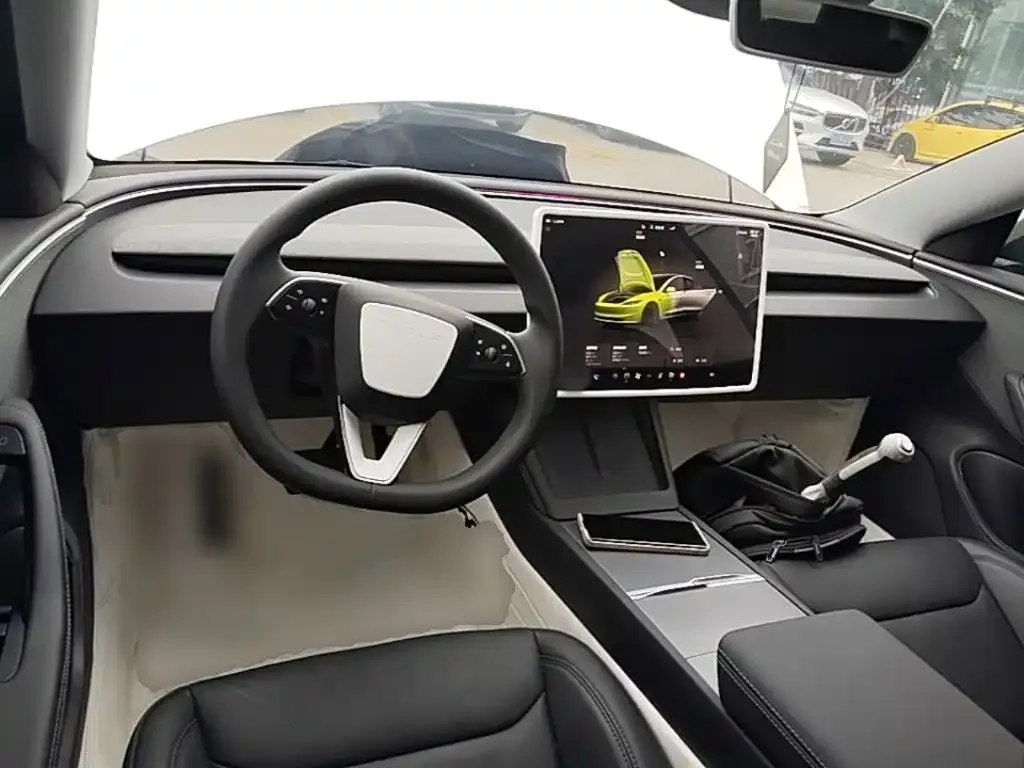 Tesla Model 3 — фото 9