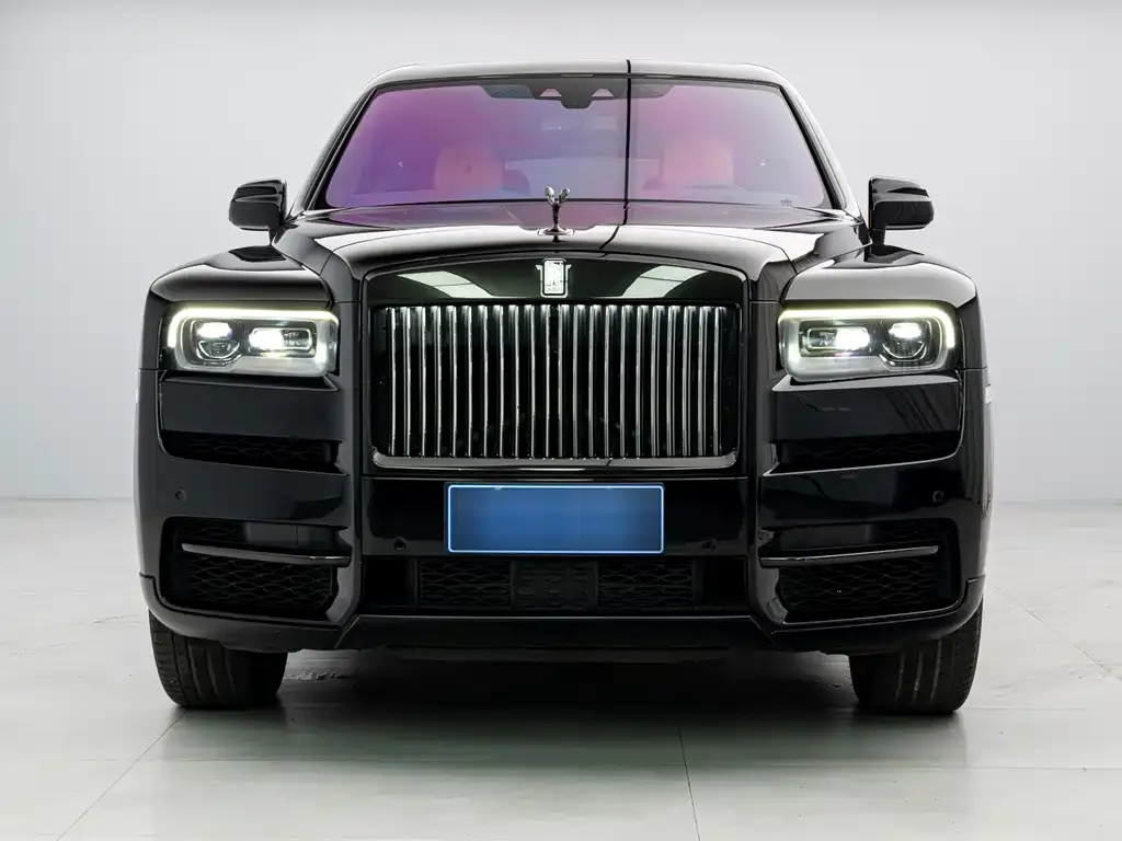 Rolls-Royce Cullinan — фото 1