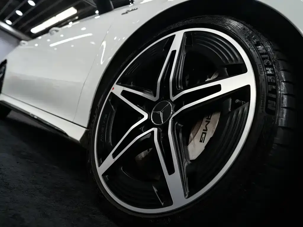 Mercedes-Benz CLA AMG — фото 9