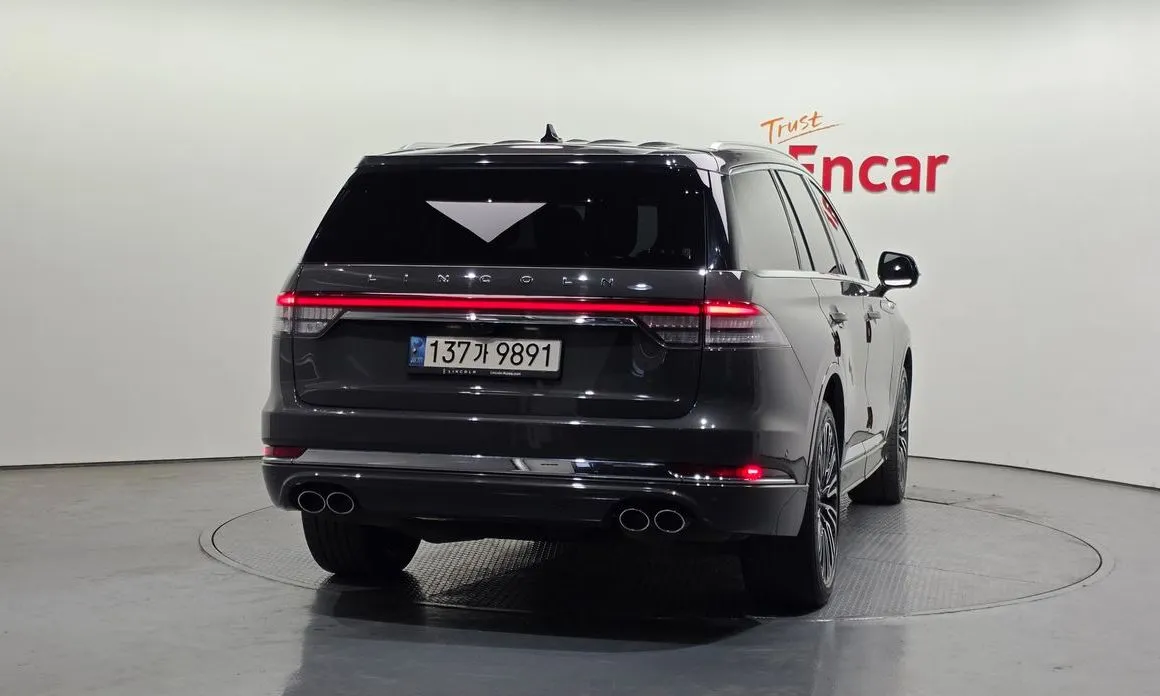 Lincoln Aviator — фото 10